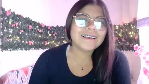 Kimmy online show from November 16, 9:37 pm