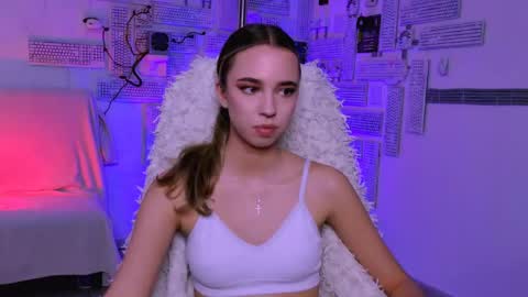 kimporins online show from April 17, 7:43 am