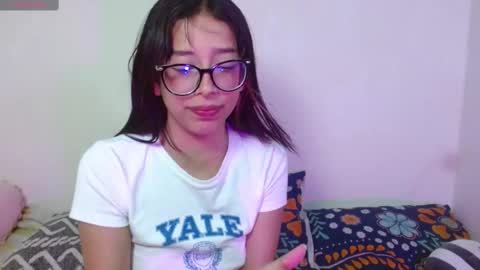 kimm online show from October 6, 12:05 am