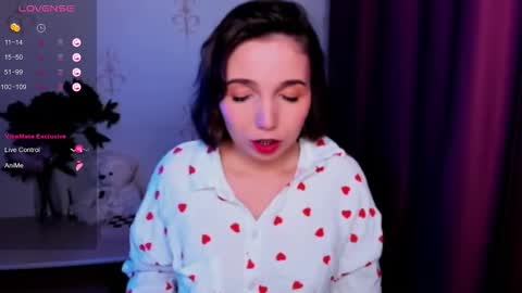 Hazel online show from November 14, 10:10 pm