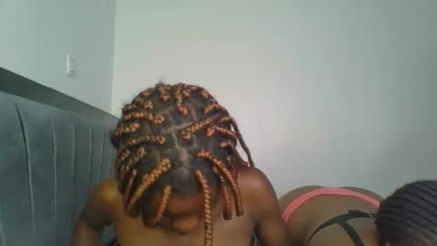 kinky_aria online show from November 19, 11:05 pm