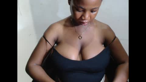 kinkyjuicexx online show from April 10, 10:32 am