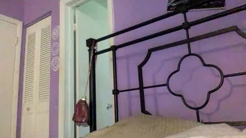 Bunniii online show from April 6, 5:36 pm