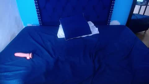 kinkyy_redhead online show from February 7, 3:38 pm