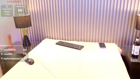  CALL ME KINSLEY  online show from April 11, 7:45 am