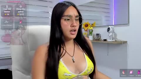 kir_ely online show from April 22, 7:22 pm