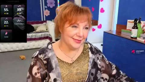 Kira Kennet online show from April 9, 11:15 am