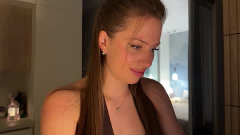 Kira online show from March 12, 3:04 pm