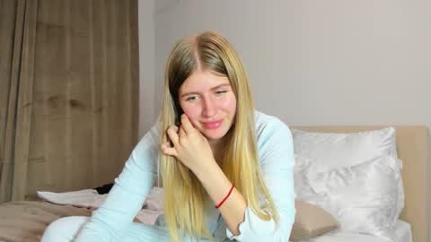 Kira online show from November 9, 9:11 pm