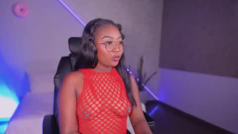 kishalove_ online show from December 4, 10:50 am
