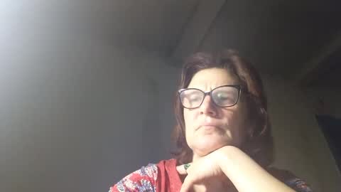 kissandvibe online show from April 21, 7:10 pm