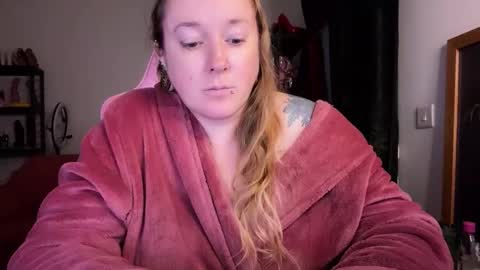 kissica online show from November 8, 6:02 pm