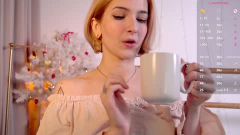 Snapshot of kisskiss_muah chatting on December 15, 2:48 pm Kate  online show from December 15, 2:48 pm