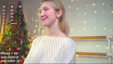 Kate  online show from December 13, 7:53 pm