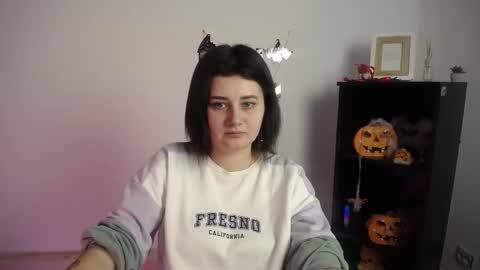 kissleoxx online show from November 9, 1:40 pm