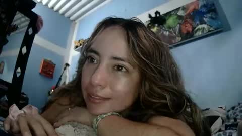 Snapshot of kissmelovejummy chatting on October 23, 11:38 am Erika paul online show from October 23, 11:38 am