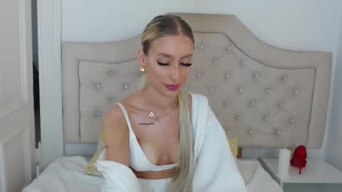 Natalie online show from September 22, 8:35 am