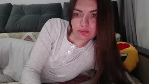 Im Amaia   Everyone Merry Christmas  online show from June 13, 10:29 pm