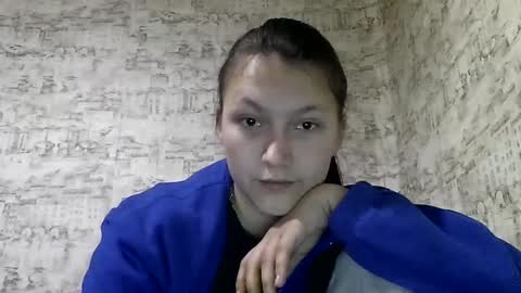 kiti_kitiss online show from January 18, 11:00 am