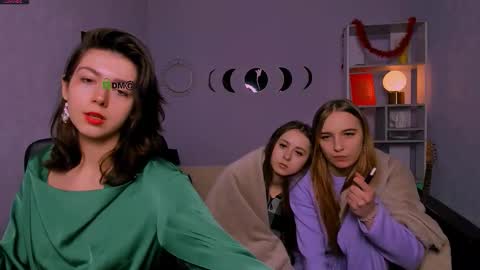 kitniss online show from February 2, 1:32 pm