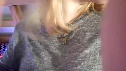 kitsuneniki online show from January 31, 7:11 pm