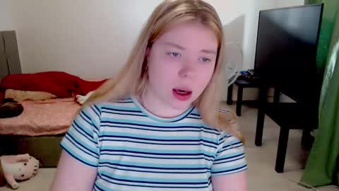 Jennyblonde and Emmabrunette online show from February 24, 1:10 pm