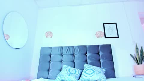 Kitti Love 3 online show from February 21, 4:51 pm