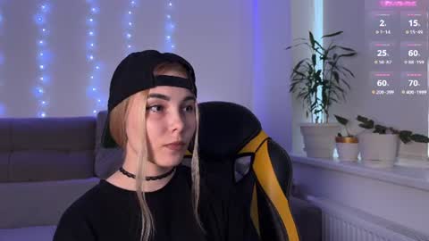 Veronica online show from June 26, 1:34 pm