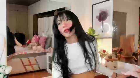 Snapshot of kitty_eliffe chatting on September 11, 10:10 pm kitty online show from September 11, 10:10 pm