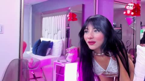 Snapshot of kitty_eliffe chatting on February 1, 7:34 pm kitty online show from February 1, 7:34 pm