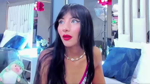 Snapshot of kitty_eliffe chatting on February 15, 7:50 pm kitty online show from February 15, 7:50 pm