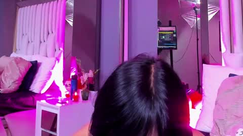 Snapshot of kitty_eliffe chatting on March 5, 7:39 pm kitty online show from March 5, 7:39 pm