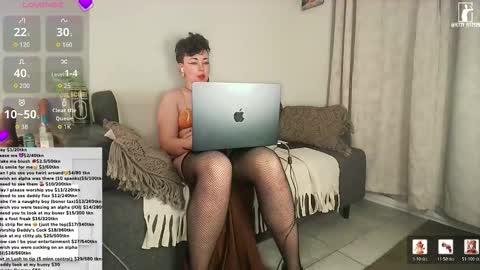 kitty_fitty29 online show from February 16, 4:56 am