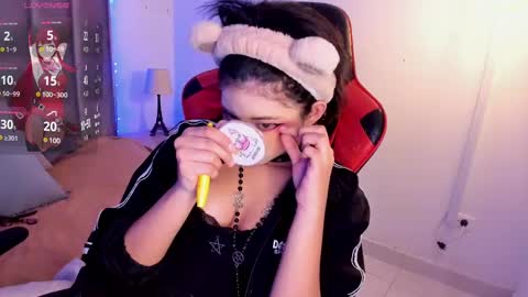 Camila online show from February 21, 3:01 am