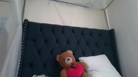 kitty_kerry online show from February 12, 10:50 am