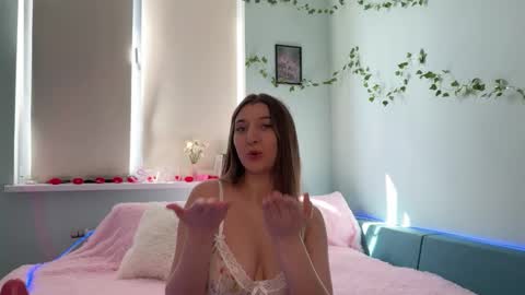 kitty_kristy1 online show from March 27, 11:55 am