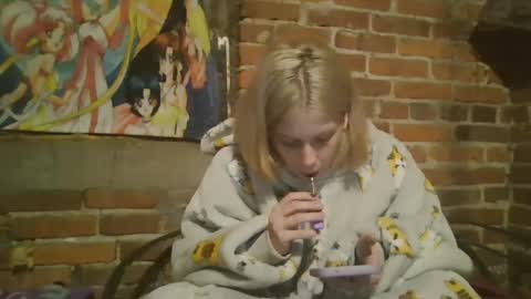 Snapshot of kitty_vonkush_ chatting on December 4, 11:57 pm GoddessKittyFinDom online show from December 4, 11:57 pm