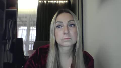 kittycat5305 online show from December 2, 11:12 am