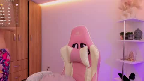 kitty online show from June 24, 4:11 am