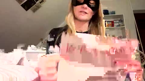 Toxic Bunny Nf online show from December 18, 5:31 pm