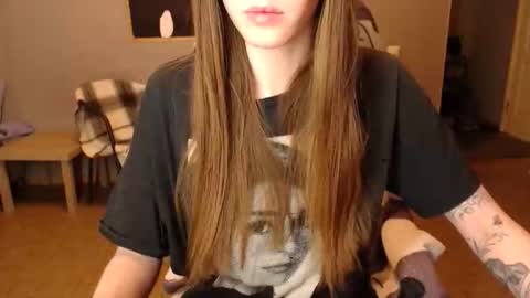 KittyloveMoon online show from April 13, 9:59 pm