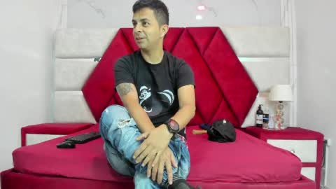 Luisa y Jairo online show from April 6, 12:39 pm