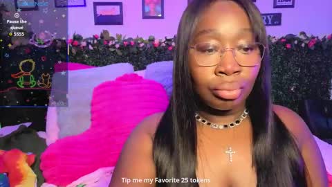 kokocherry00 online show from November 29, 7:40 pm