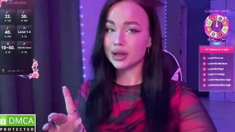 Mia online show from February 27, 8:20 pm