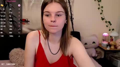 Snapshot of komorebbi chatting on March 9, 11:03 pm Marta online show from March 9, 11:03 pm