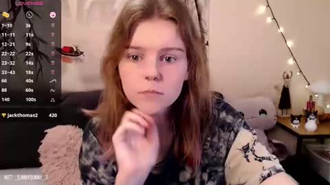 Snapshot of komorebbi chatting on January 27, 9:55 pm Marta online show from January 27, 9:55 pm