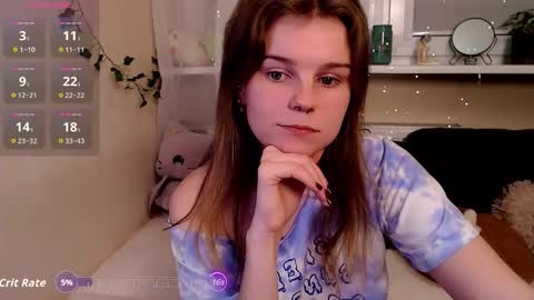 Snapshot of komorebbi chatting on September 17, 11:36 pm Marta online show from September 17, 11:36 pm