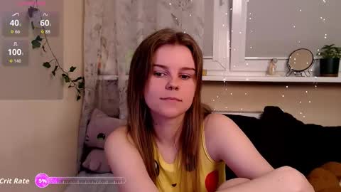 Snapshot of komorebbi chatting on September 16, 11:35 pm Marta online show from September 16, 11:35 pm