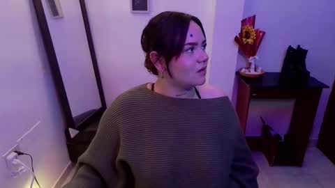 camila online show from March 19, 5:56 am