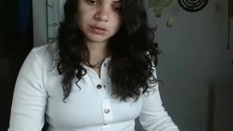 Karoll online show from April 21, 1:42 am